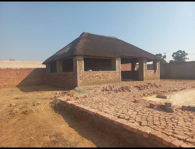 1,050M² GUESTHOUSE FOR SALE IN SPAARWATER AH